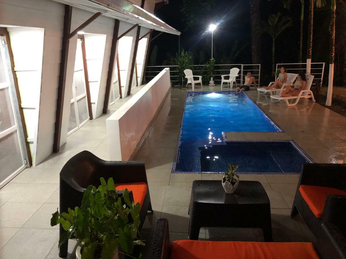 Ballena Dorada Lodge Uvita Exterior foto